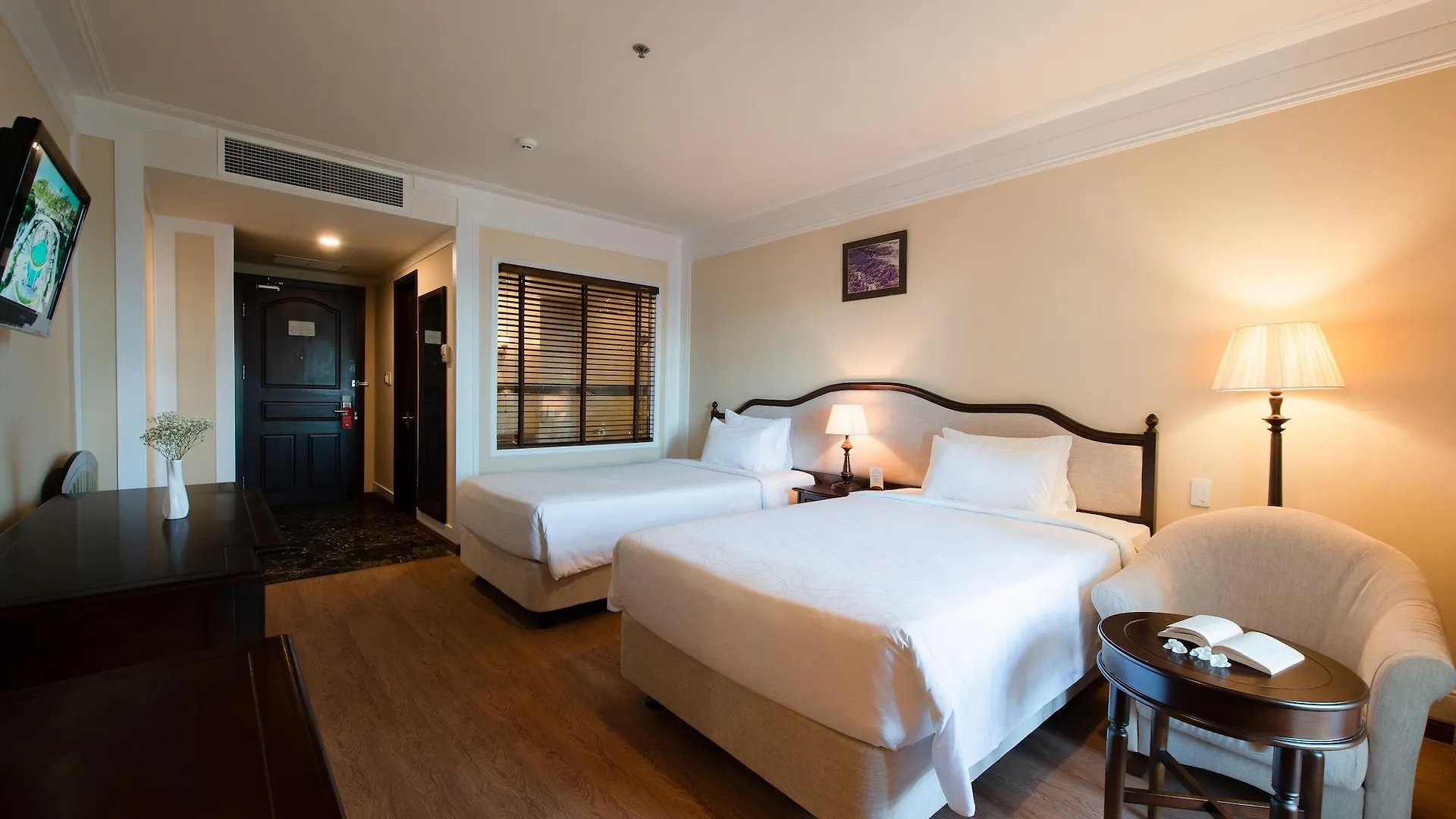 Sunrise Nha Trang Beach Hotel & Spa