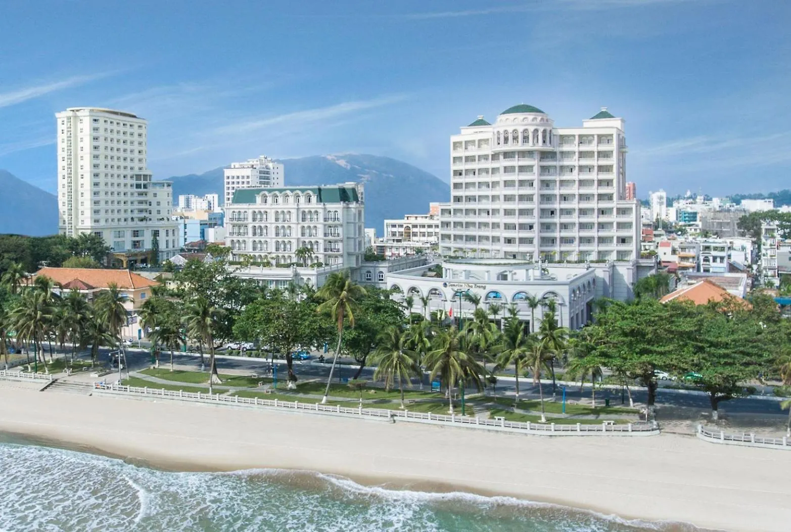 Sunrise Nha Trang Beach Hotel & Spa
