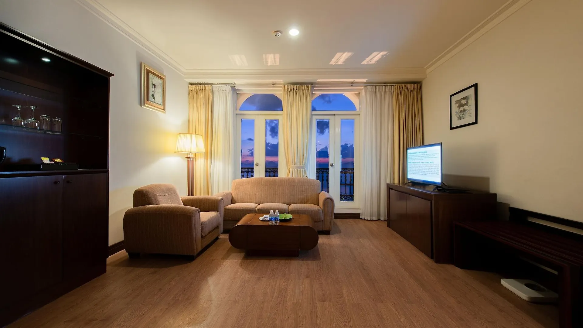 Sunrise Nha Trang Beach Hotel & Spa 5*,