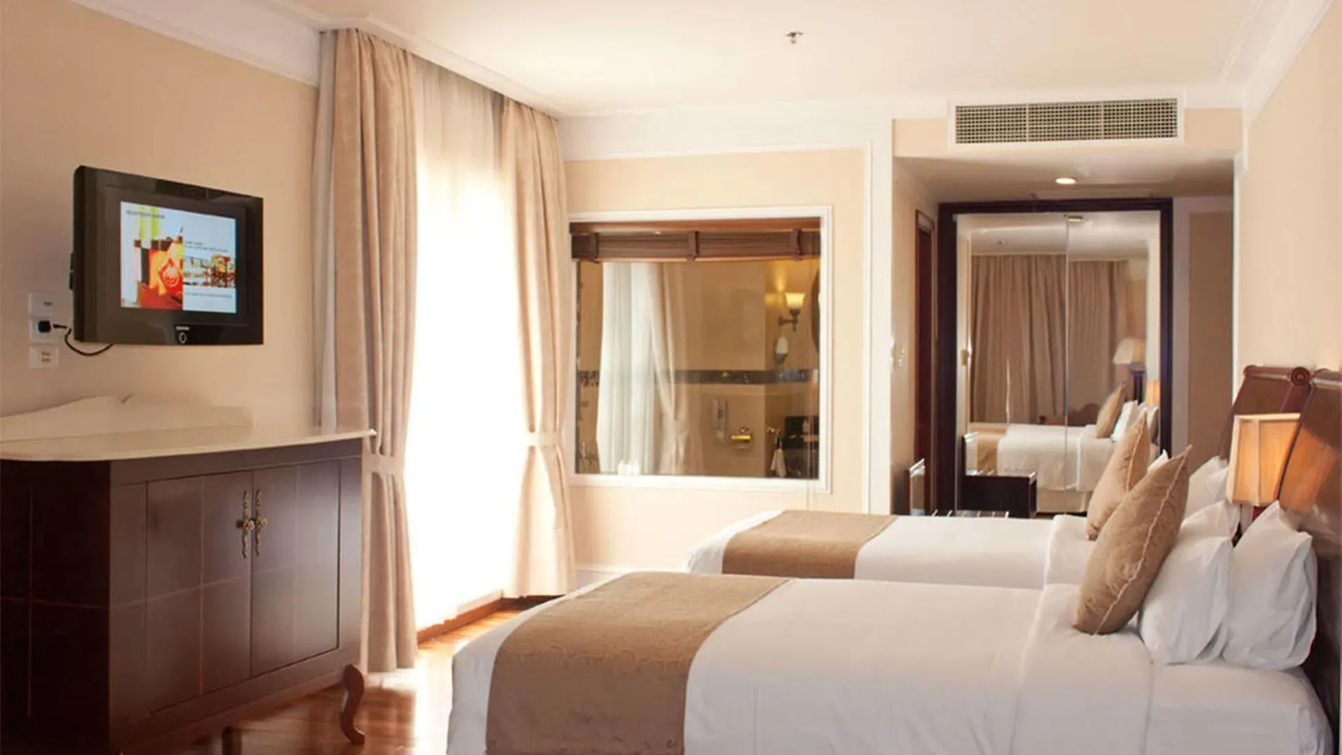 Sunrise Nha Trang Beach Hotel & Spa