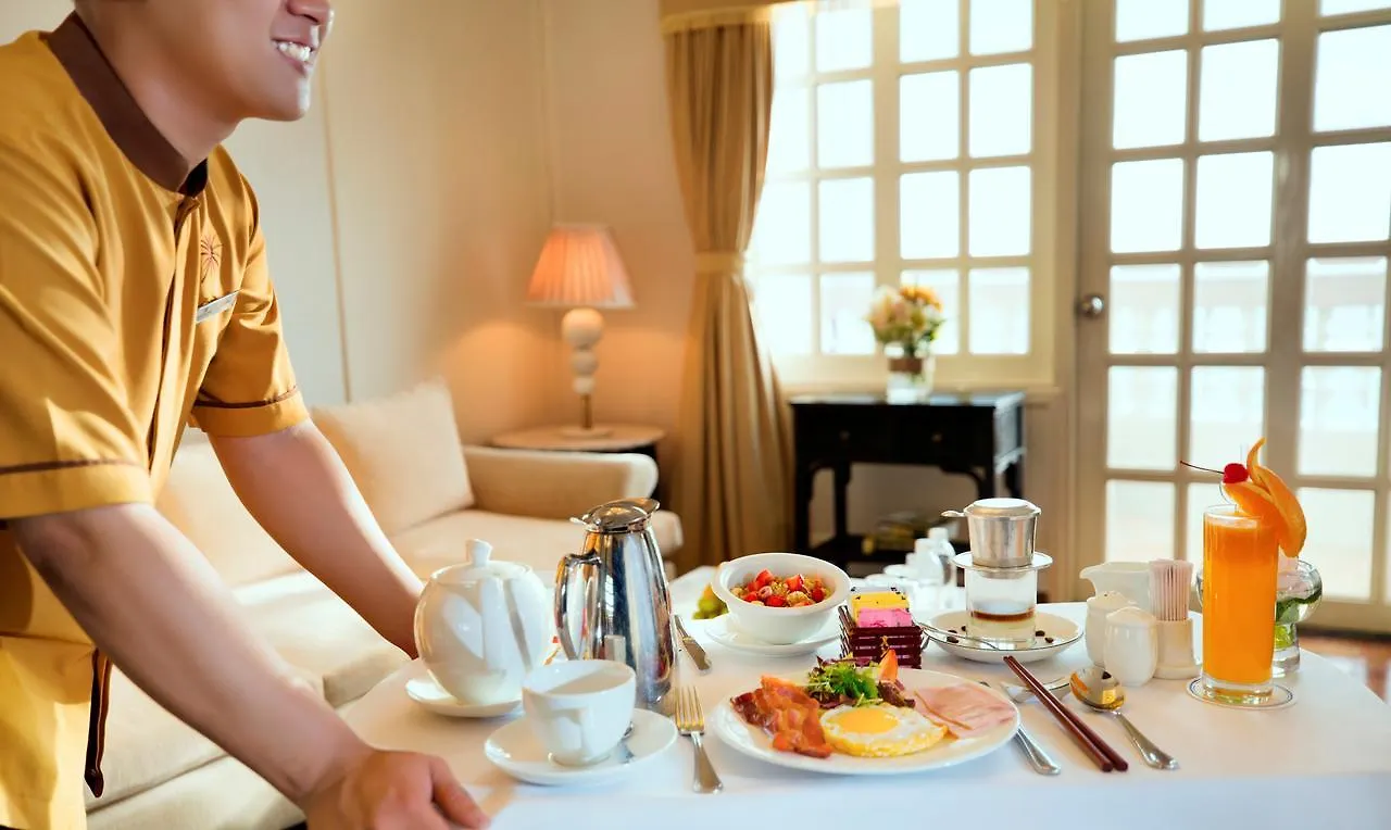 Sunrise Nha Trang Beach Hotel & Spa